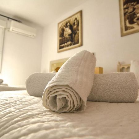 Regina Home -Parking Casco Historico Кордоба Екстериор снимка